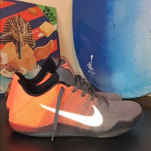 Kobe 11 Easter size 10